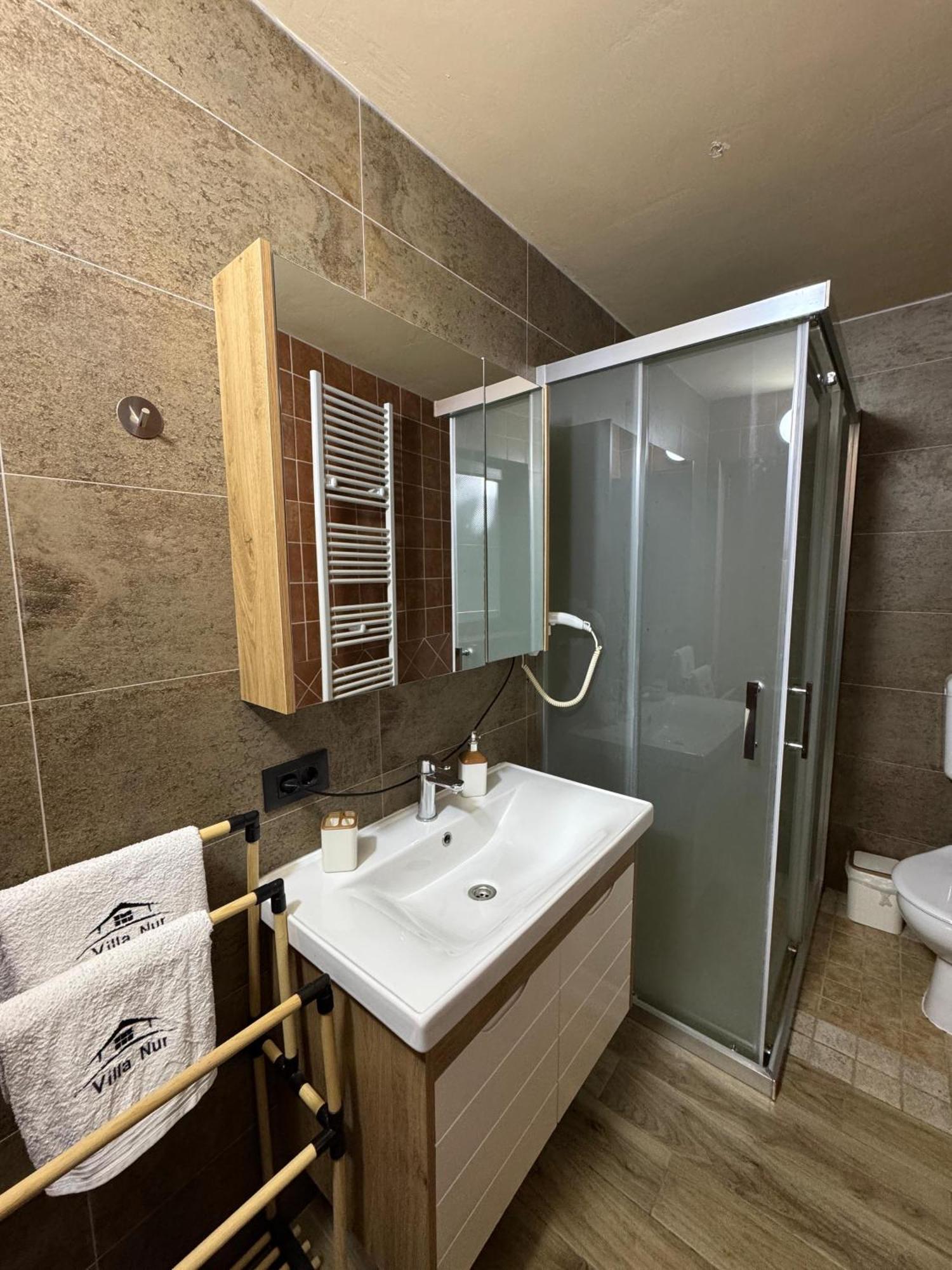 Villa Nur - Lake View Apartaments Mavrovi Anovi 외부 사진